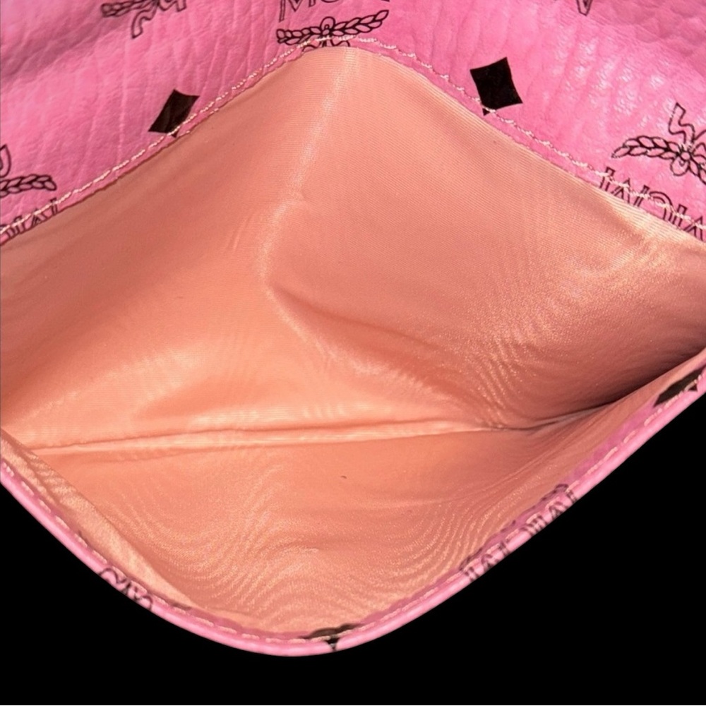 NEW w/Box MCM VIP Clutch or Crossbody in Pink  9” x 6” - Picture 5 of 13